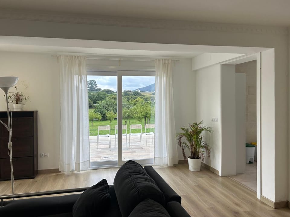 Apartagal-A Corredoira House in Galicia