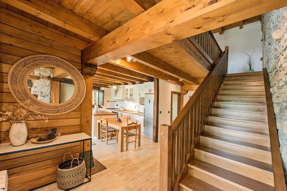 Egur Etxe I Caserío Vasco I Jardín I Porche I BBQ I Chimenea Chalet in Basque Country