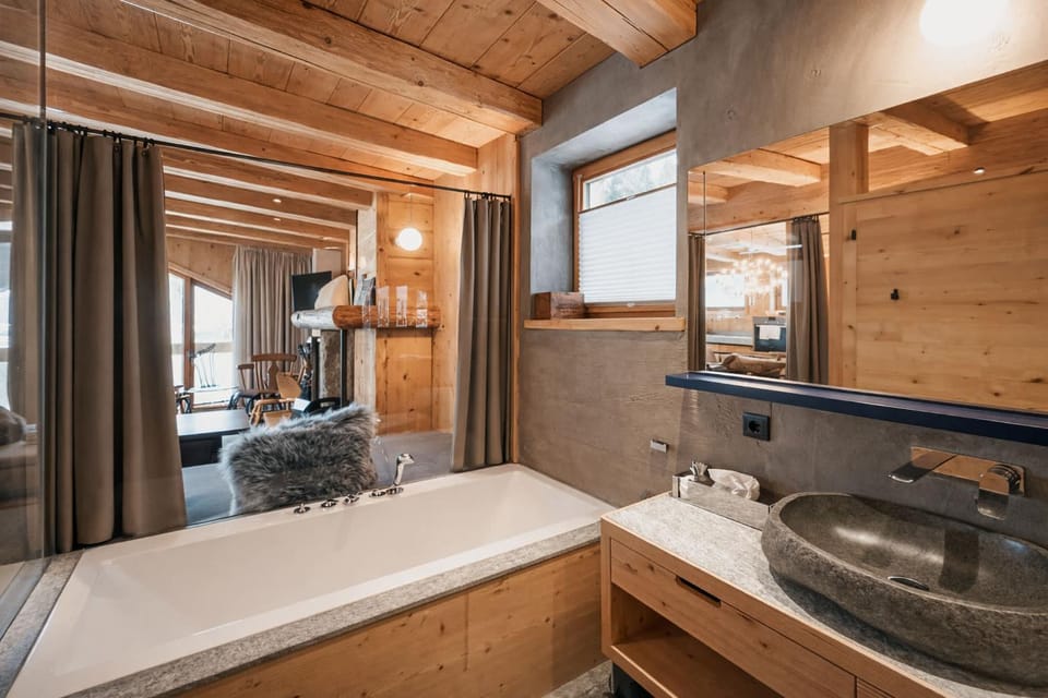 Bathroom, Bath