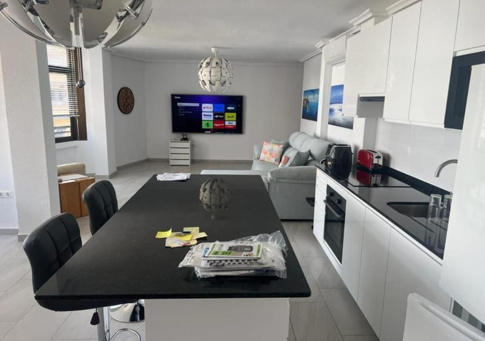 TV and multimedia, Kitchen or kitchenette