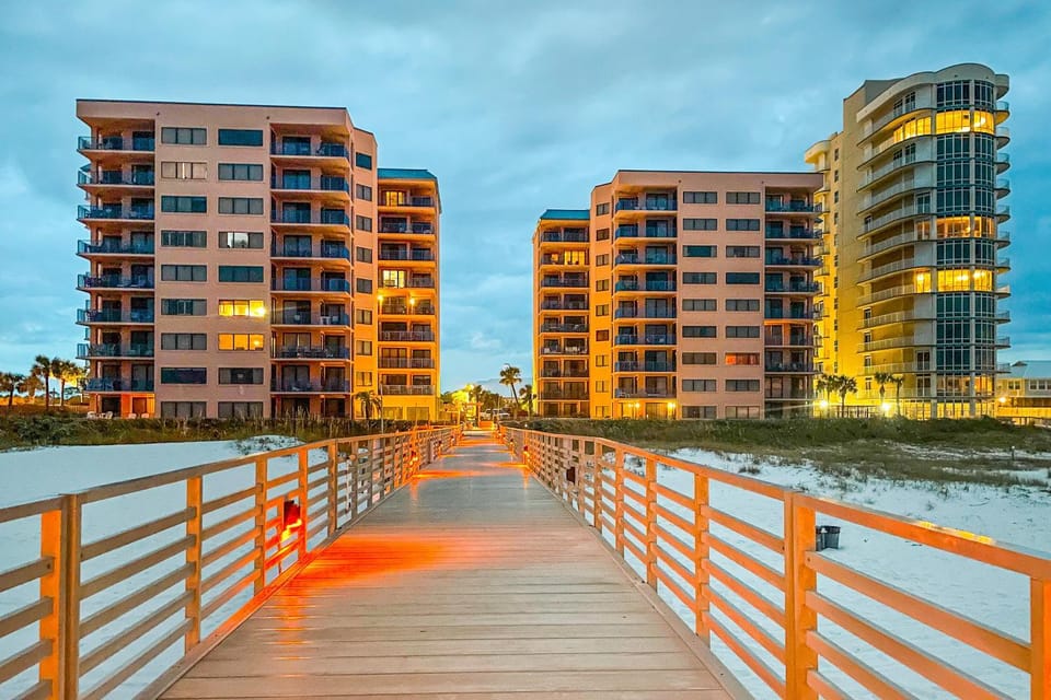 Four Seasons 603E Apartment in Orange Beach