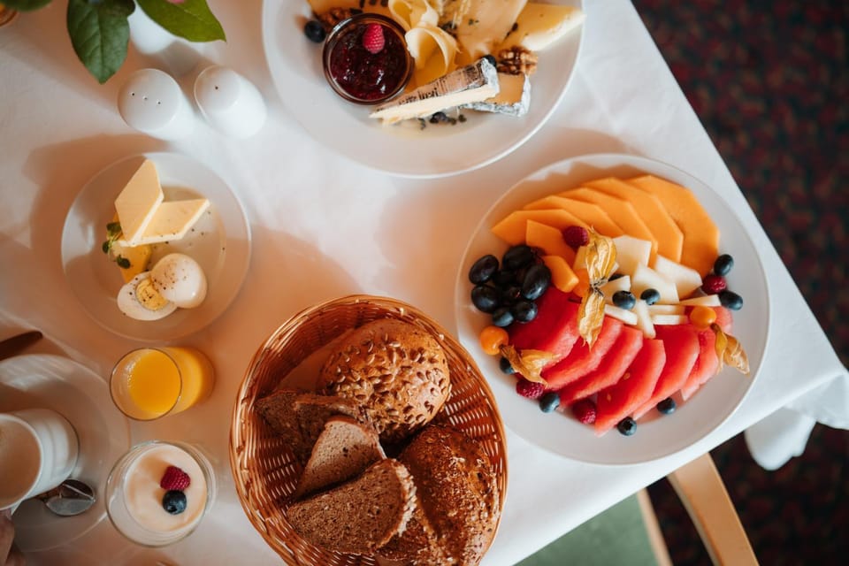 Breakfast, Continental breakfast