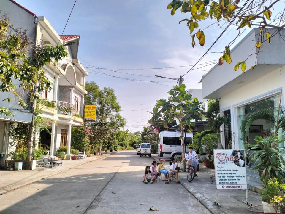 Neighbourhood