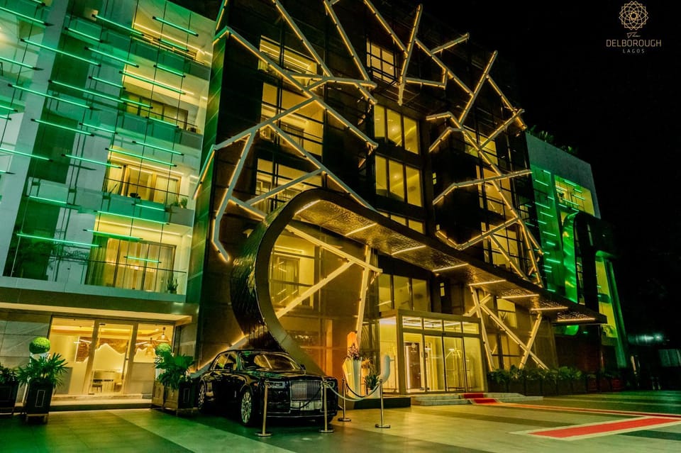 Facade/entrance, Night