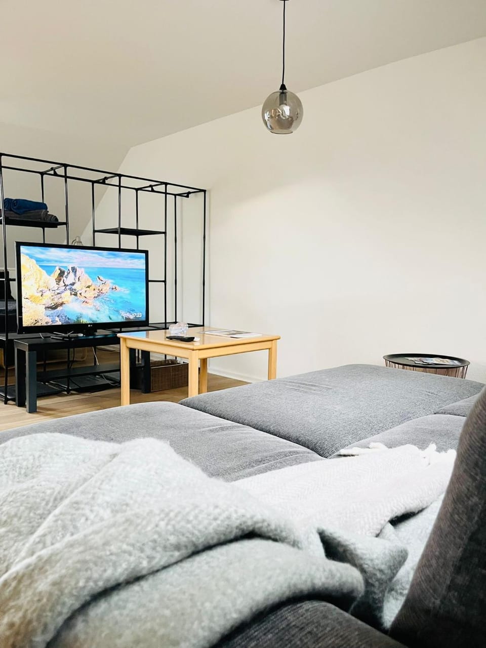 Communal lounge/ TV room, TV and multimedia, Living room, Evening entertainment