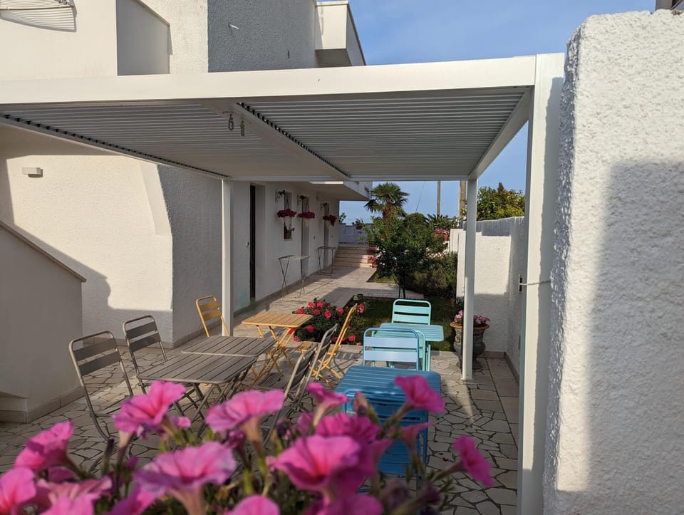 Garden, Garden view, Breakfast, Internal: Not applicable to any particular room