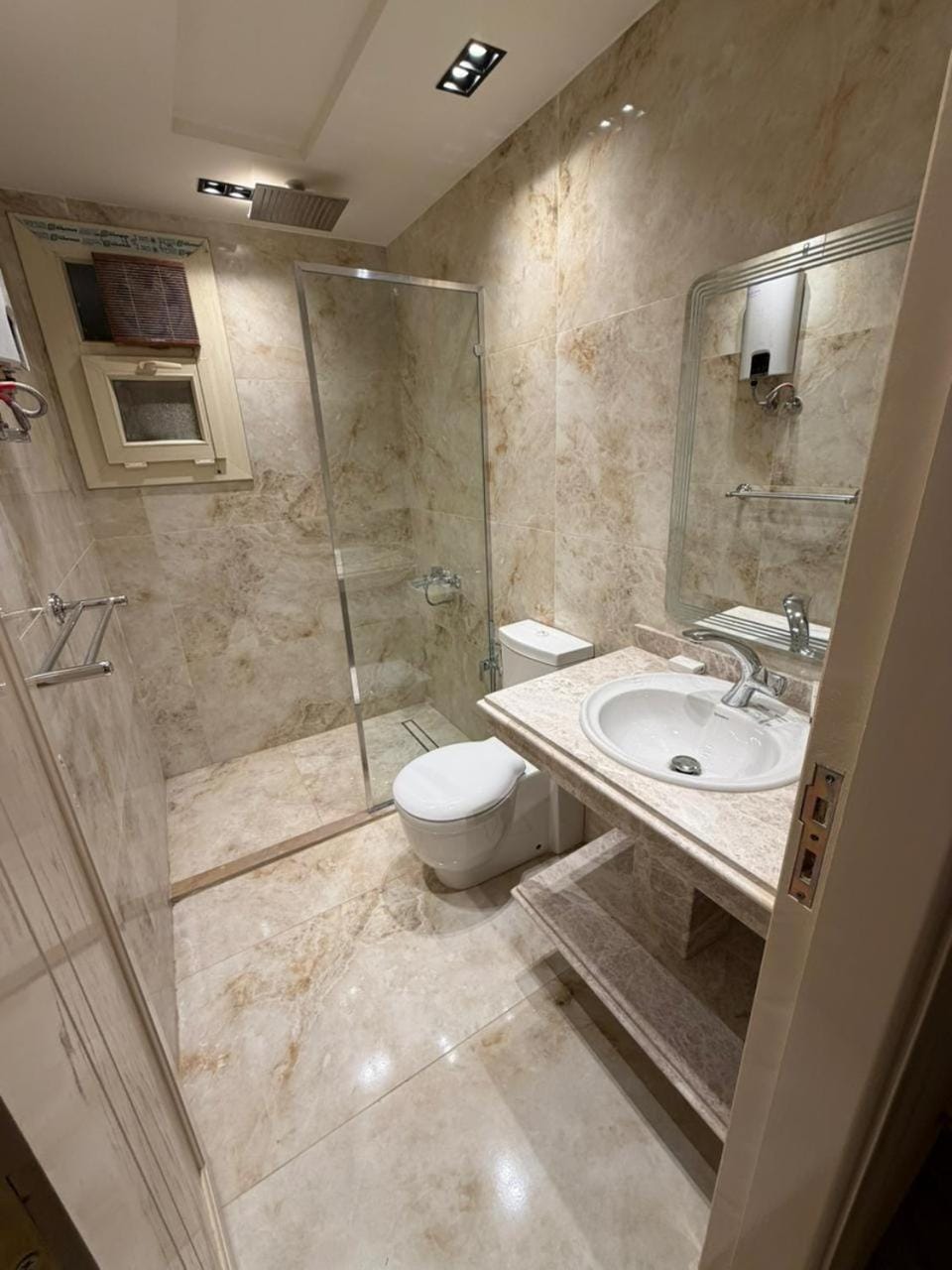 Shower, Toilet, Bathroom, Bath, bidet