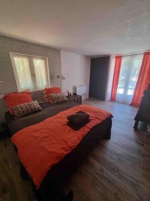 Rez de chaussée villa avec piscine Apartment in Piana