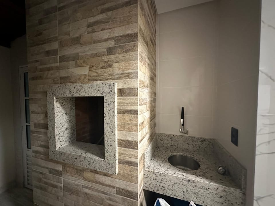 Apartamento 2 a 3 quartos a 700m da Praia dos Ingleses Apartment in Florianopolis