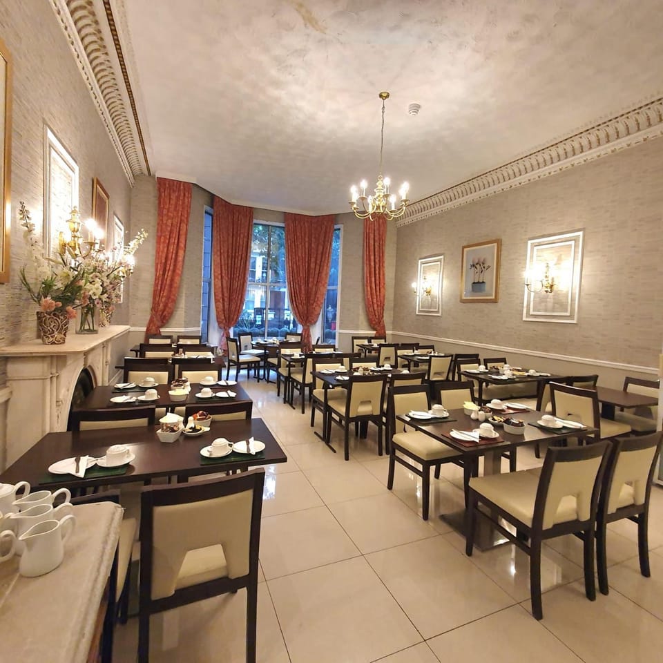 Property building, Breakfast