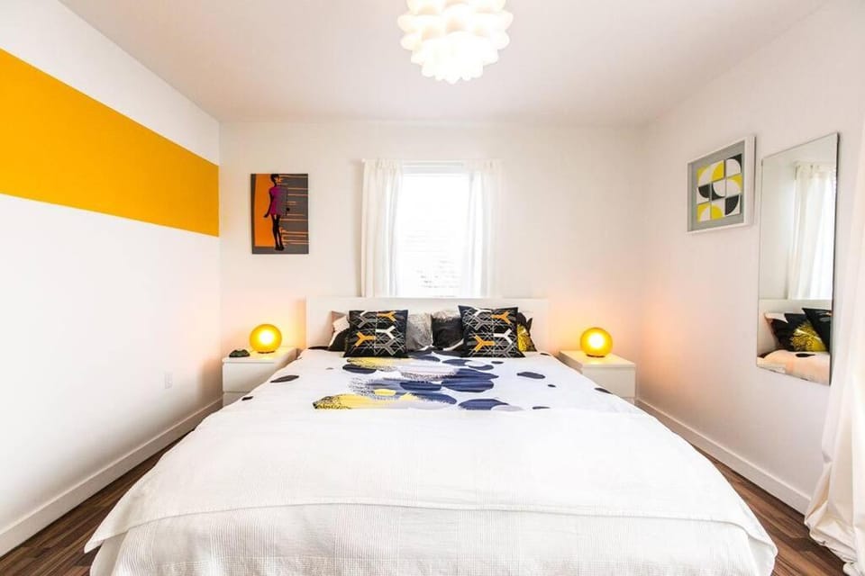 1 Bedroom 5 minutes walk to Beach on Washington Ave Apartment in Flamingo Lummus