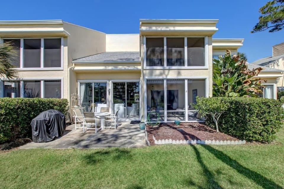 Golf Front - Sawgrass Gate Community House in Sawgrass
