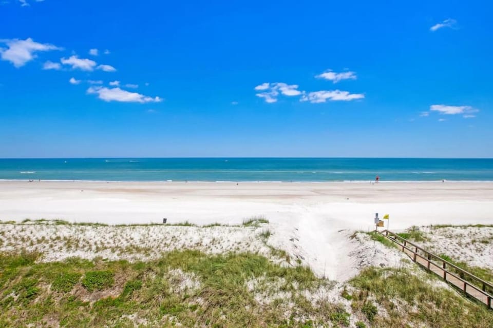 Sandpiper Oceanfront 5C House in Jacksonville Beach