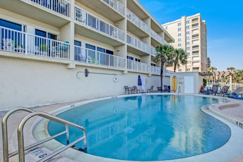Oceanfront Pool and Quiet House in Jacksonville Beach