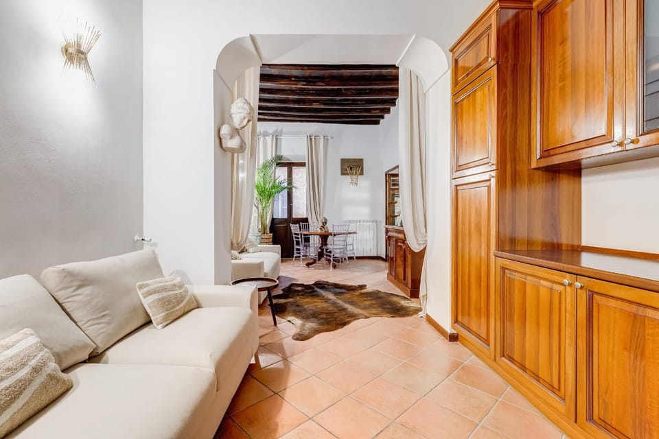 Living room, Seating area, air conditioner
