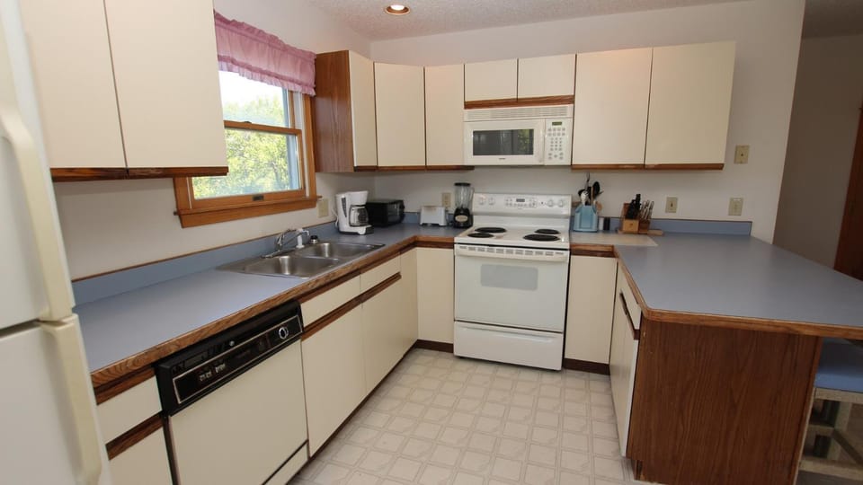 Oceanside, Community Pool, Community Tennis, PT7, Summer Winds House in Duck