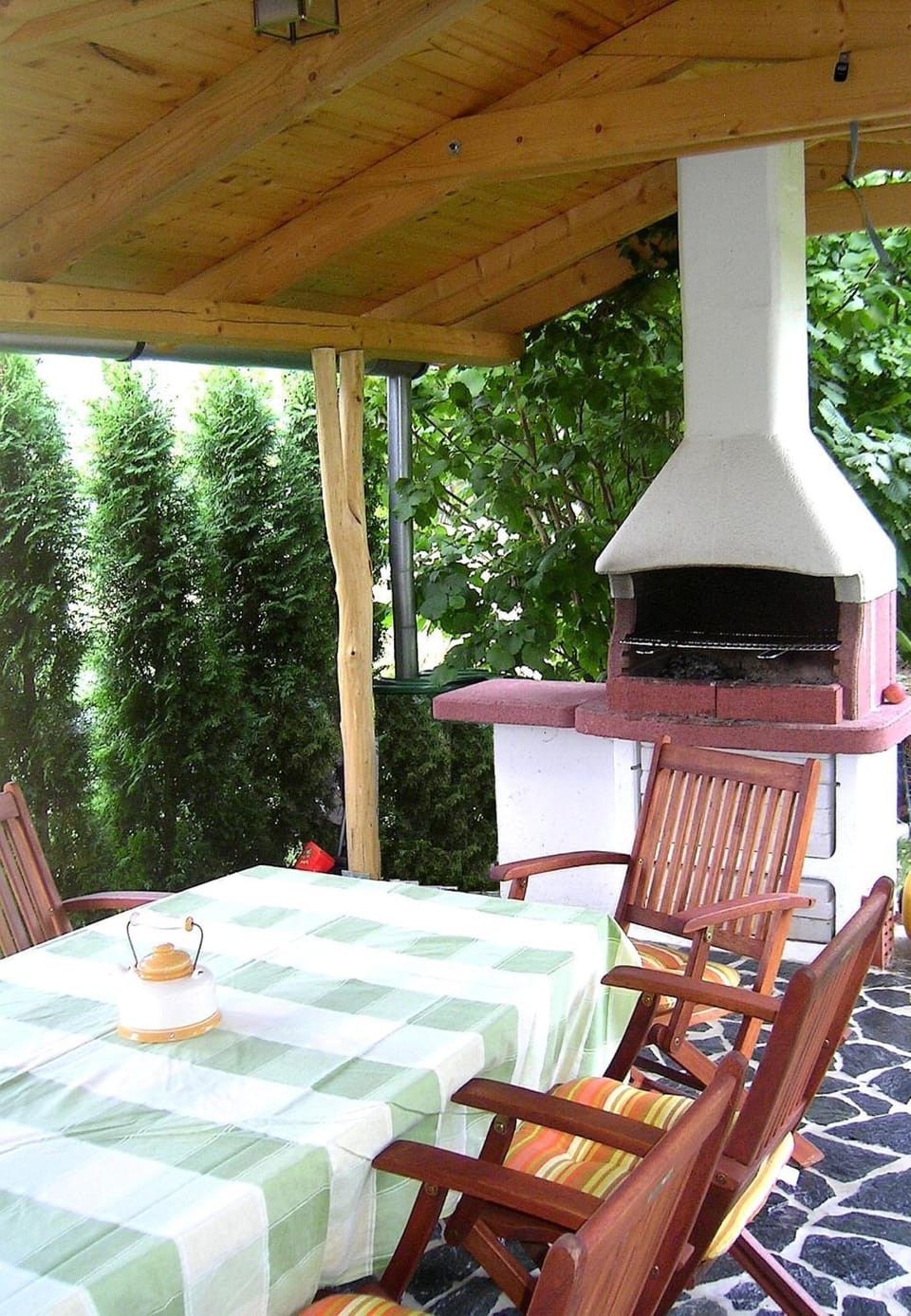 BBQ facilities, Garden