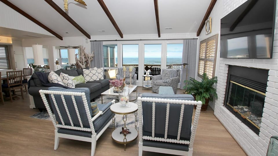 OCEANFRONT, Ocean Views, Sun Decks, Close to Beach Access, SA112, The SandBar House in Duck