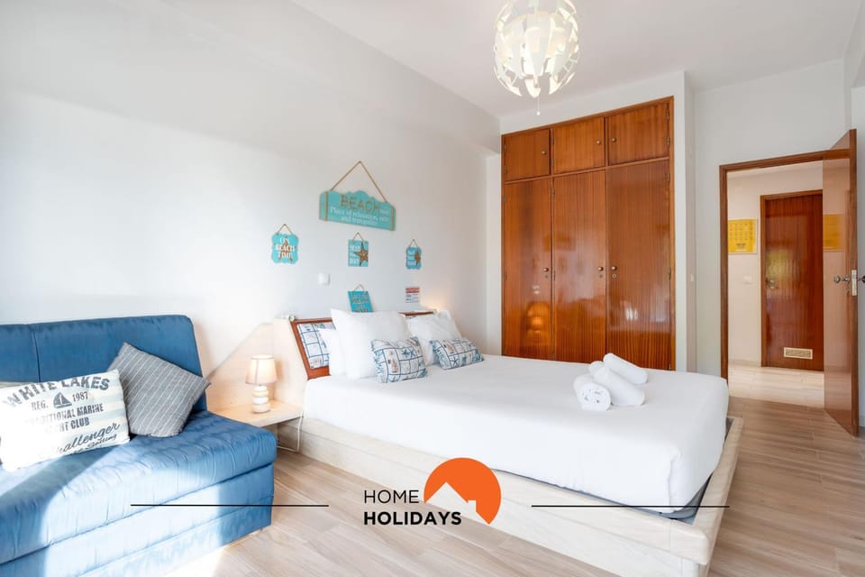 #193 Luxury Ocean View Pool & Terrace Apartment in Porches