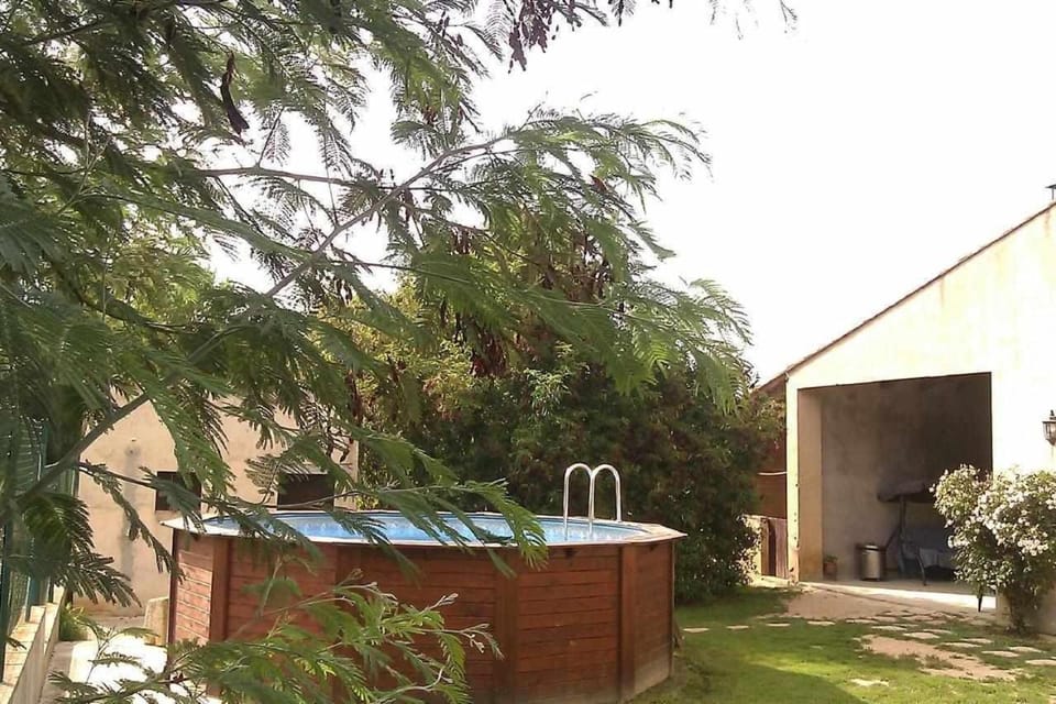 Property building, Garden, Garden view, Swimming pool