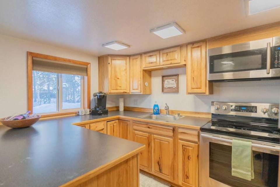 Coffee/tea facilities, Kitchen or kitchenette, Dining area, minibar, pet friendly, stove, toaster