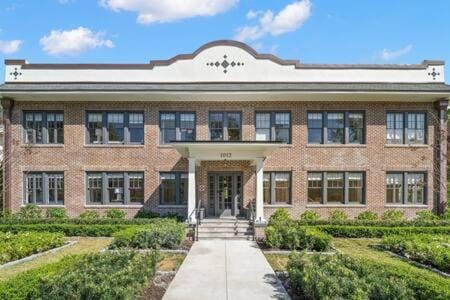 Facade/entrance, Garden, Garden view
