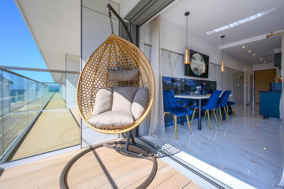 Solaris Golden Blue Apartment in West Pomeranian Voivodeship, Poland