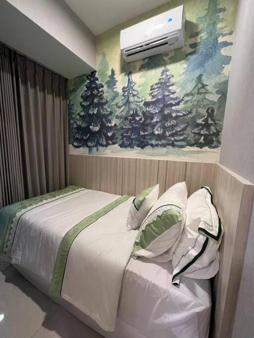 Bed, Photo of the whole room, Bedroom, air conditioner