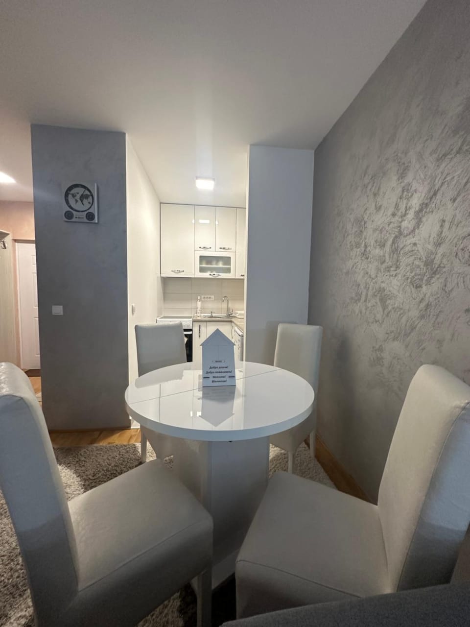 Kitchen or kitchenette, Seating area, Dining area, pet friendly, stove