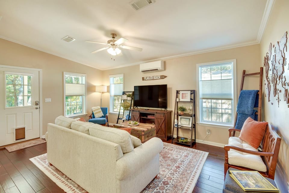 ‘The Hammock Cottage’ w/ Fire Pit < 1 Mi to Beach! House in Palm Coast