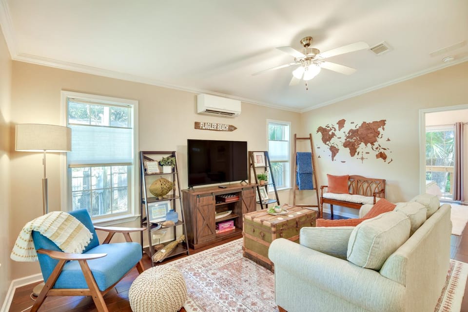 ‘The Hammock Cottage’ w/ Fire Pit < 1 Mi to Beach! House in Palm Coast