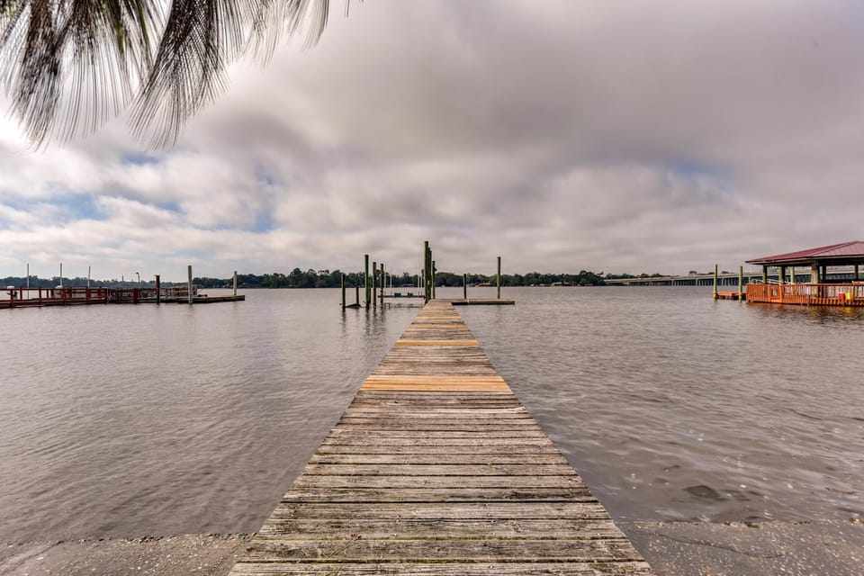 Jacksonville Vacation Home w/ Trout River Access House in Jacksonville