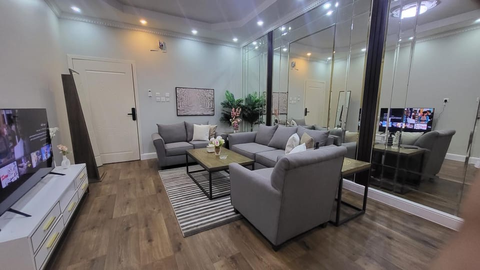شقة أنيقة لاقامة مثالية جيزان عوائل - وصول ذاتي Apartment in Saudi Arabia