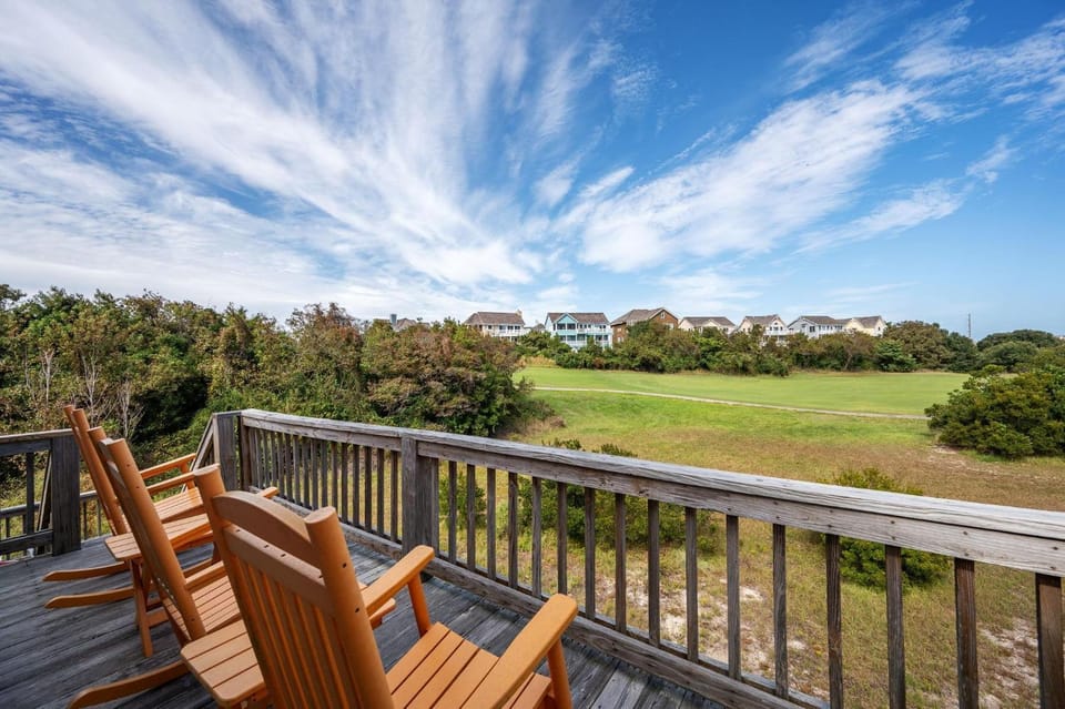 ML18 Sandy T'z House in Nags Head