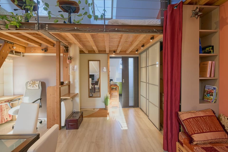 Living room, wardrobe