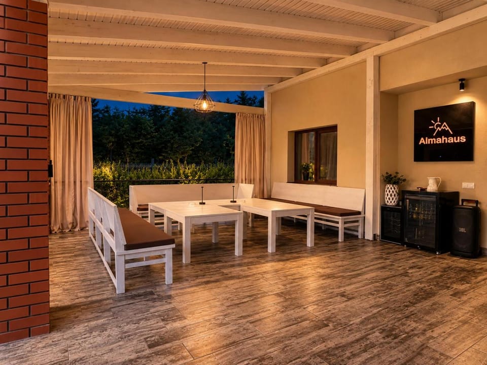 Balcony/Terrace, Seating area