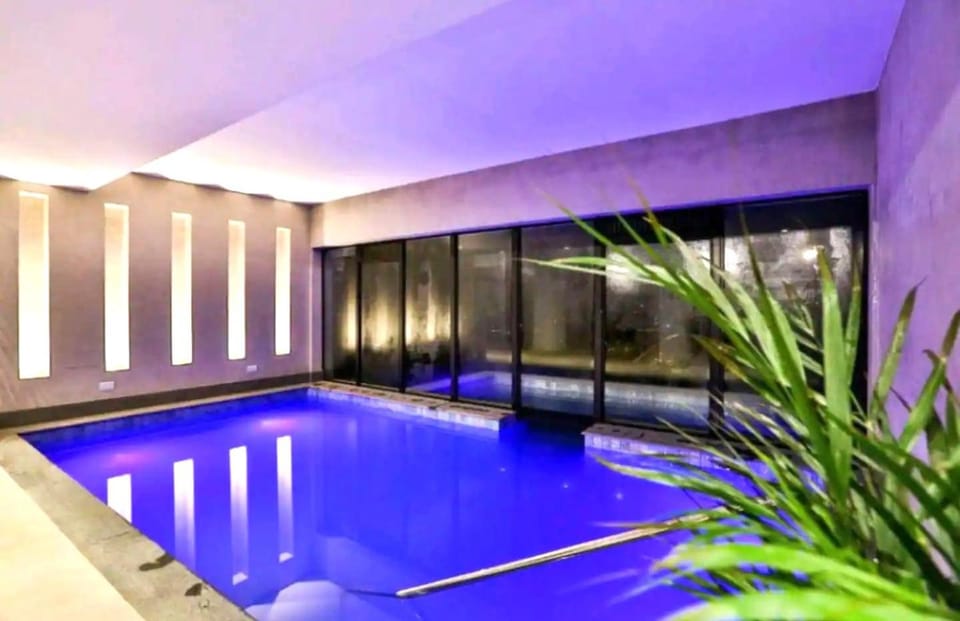 Night, Swimming pool