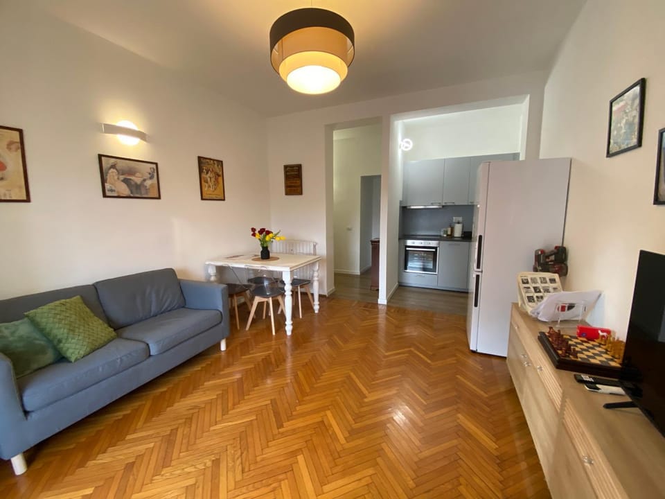 Kitchen or kitchenette, Living room