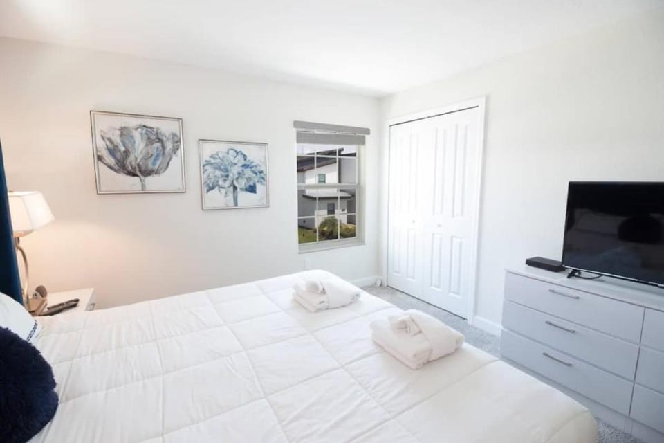 Private Pool Townhome at Storey Lake Resort House in Kissimmee