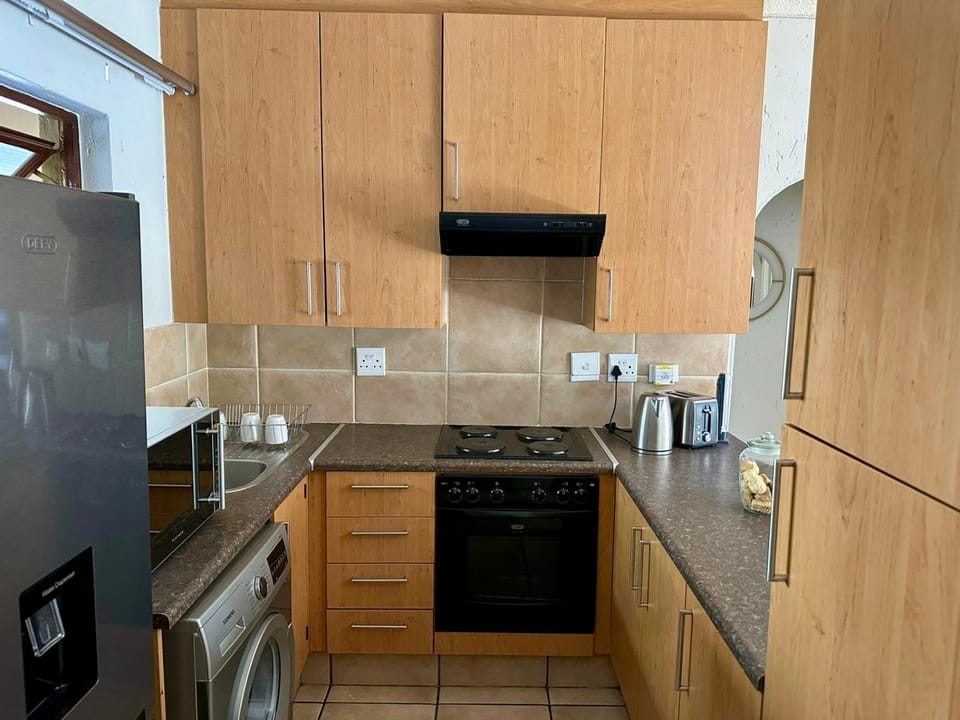 Luxurious Condo in Fourways - A Hotel Experience with a Personal Touch Apartment in Sandton