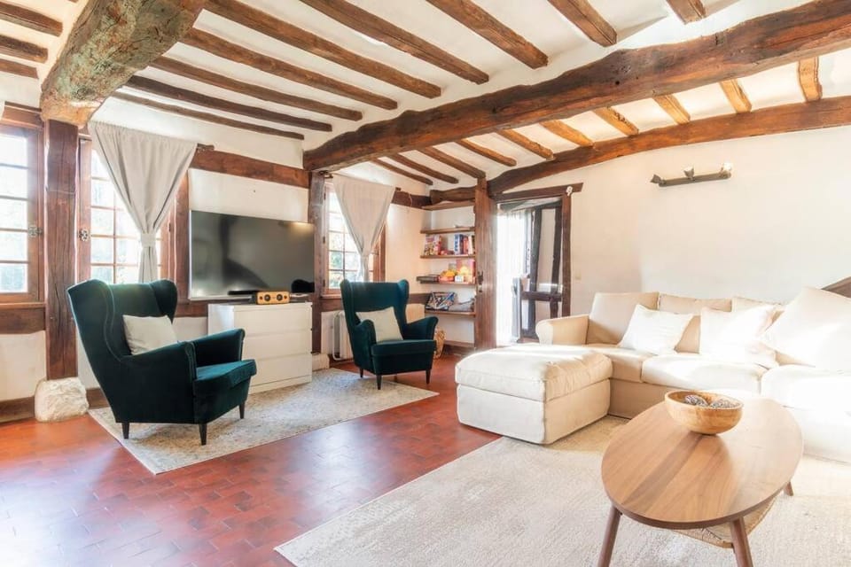 TV and multimedia, Living room, Seating area