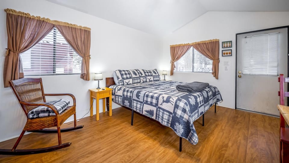 The Willows Cabin #7 at Blue Spruce RV Park & Cabins Cabin in La Plata County