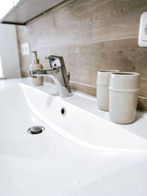 Bathroom, Bath