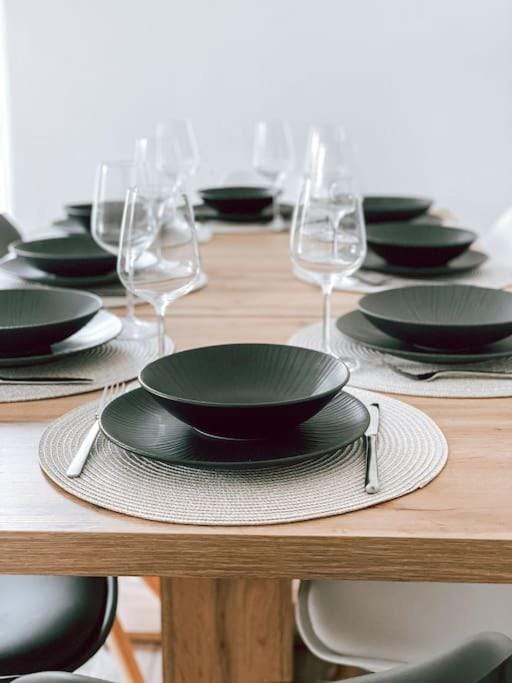 Dining area, Food