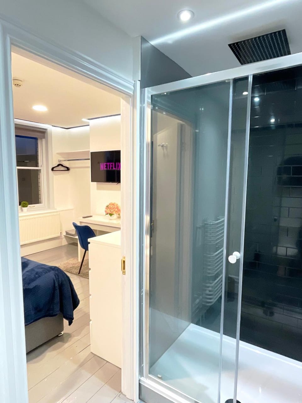 Shower, Bed, Bathroom, Photo of the whole room
