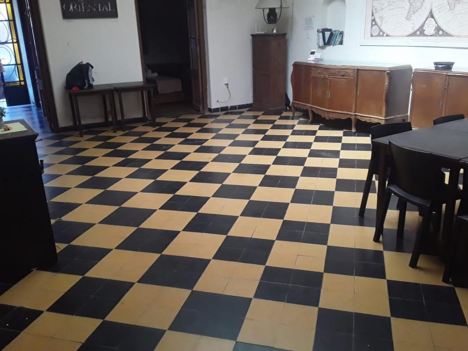 Habitaciones en Casa Céntrica cerca de todo Vacation rental in Uruguay
