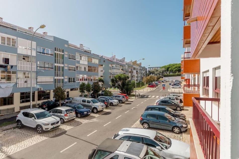 Neighbourhood, Street view, Location, Parking