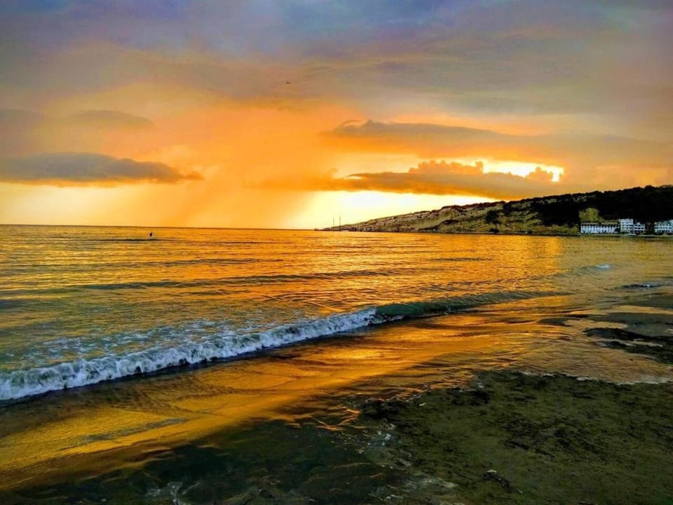 Nearby landmark, Beach, Sea view, Sunset