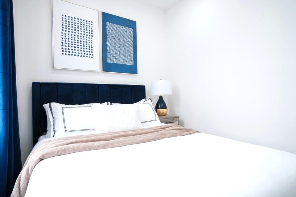 East Village Three Bedroom Condo-Hotel Apartment in West Village