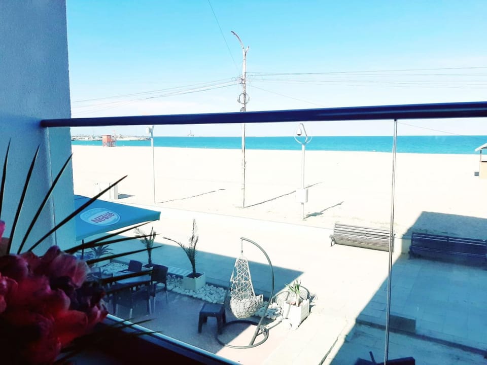 Natural landscape, View (from property/room), Balcony/Terrace, Beach, Sea view